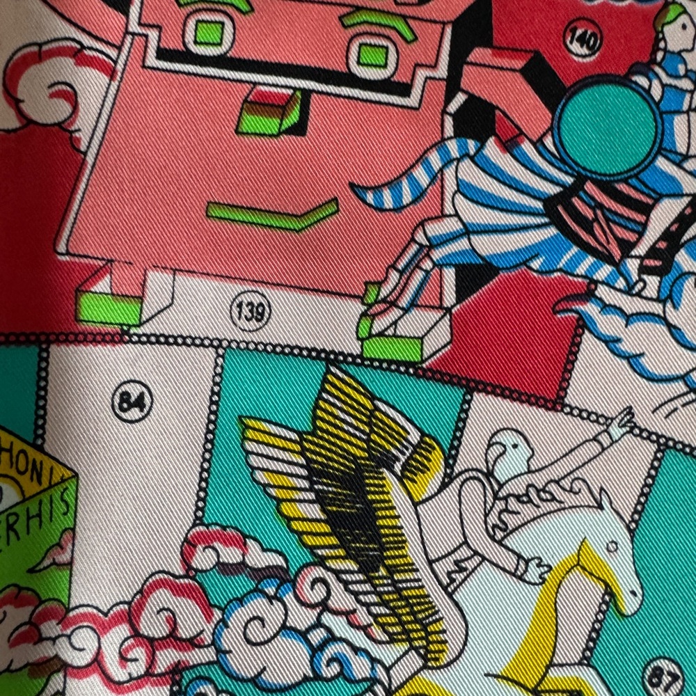 Luxury Designer-Style Silk Scarf 90cm - Picture 7 of 12